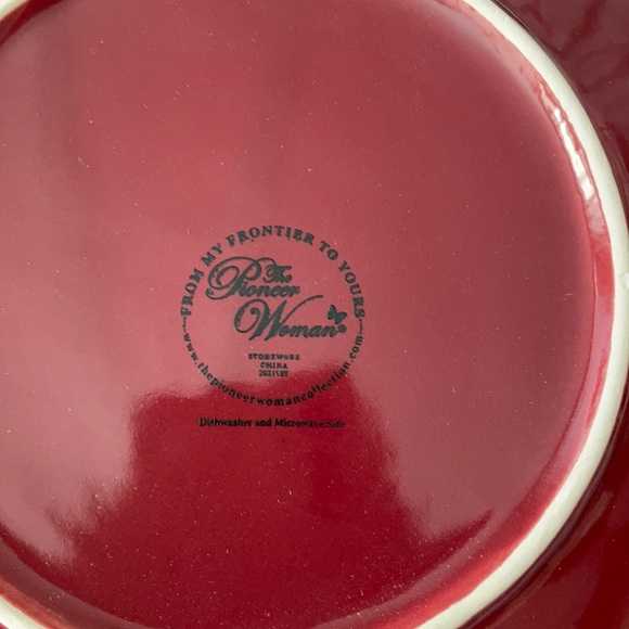 The Pioneer Woman Farmhouse Lace Salad Plates - Picture 5 of 5